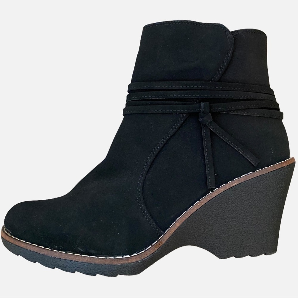 White Mountain Liam Black Booties